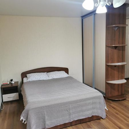 1 Комн Апартаменты В Центре Рядом С Парком Kostanay Exterior foto